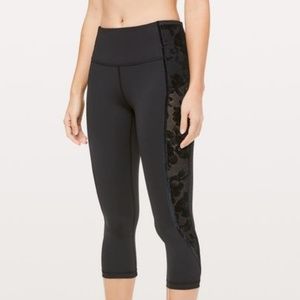 Lululemon Wunder Under Crop *flocked 21